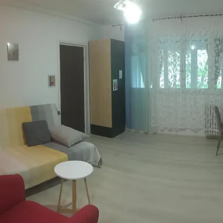 Van Cath Studio بوخارست